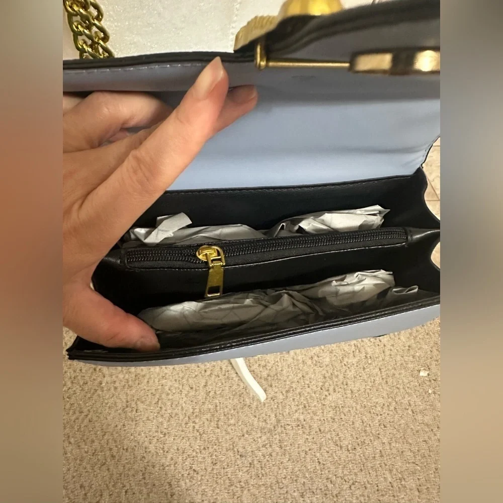 Crossbody or shoulder bag purse